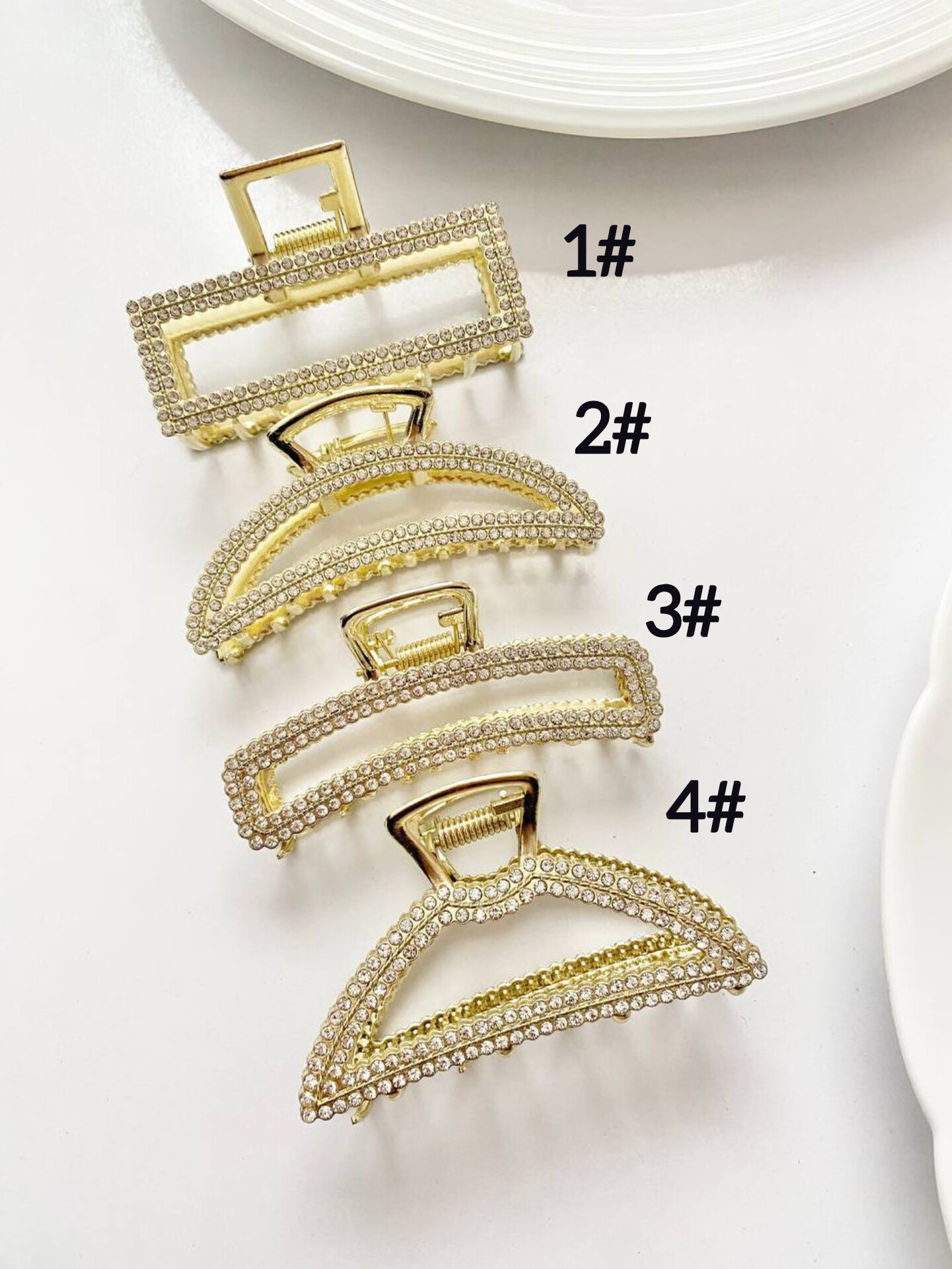 کلیپس نگین دار